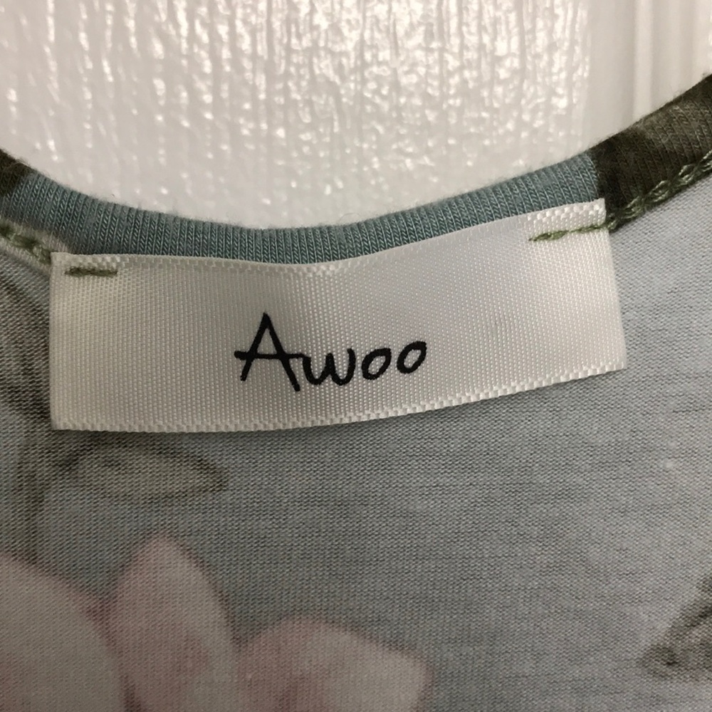 Awoo top - Picture 3 of 3